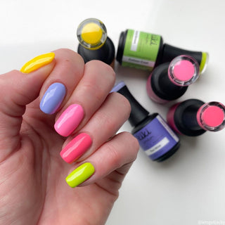 £8.99 or below [15ml Colour Coat]