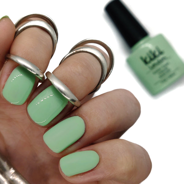 mint green gel polish nails nail manicure pale pastel summer spring 