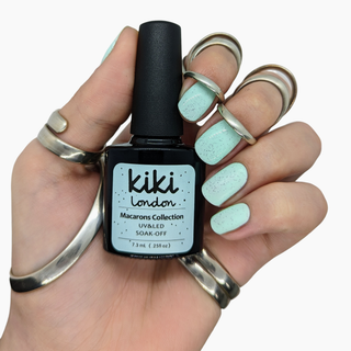 mint green gel polish pastel summer spring gellack nails biab speckled egg shell nail art easter holiday