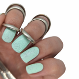 mint green gel polish pastel summer spring gellack nails biab speckled egg shell nail art easter holiday