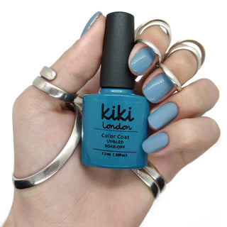 gel polish nail nails gellack gellak blue grey teal pastel muted stone light creme