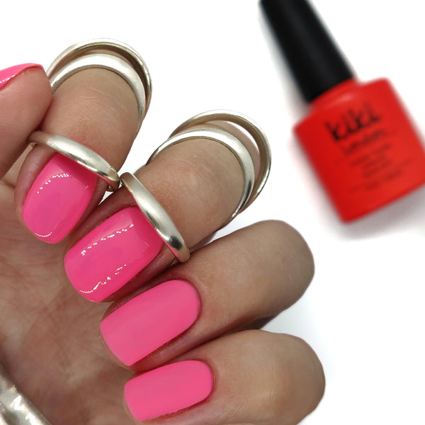 party punch nail gel nails gellack gellac manicure pink coral bright summer spring light pretty orange peach soft pink
