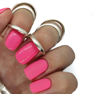 party punch nail gel nails gellack gellac manicure pink coral bright summer spring light pretty orange peach soft pink