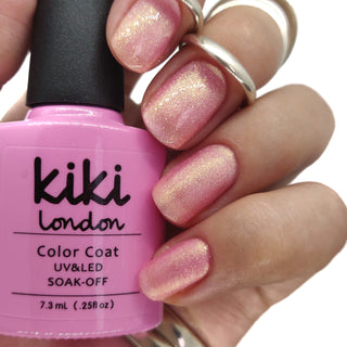 pink nails nail gel polish shimmer gold light pale silver glitter frosty shine pearl pearlescent pearly glitter pastel  